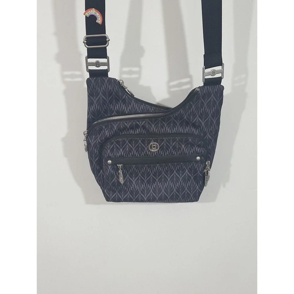Baggallini this crossbody